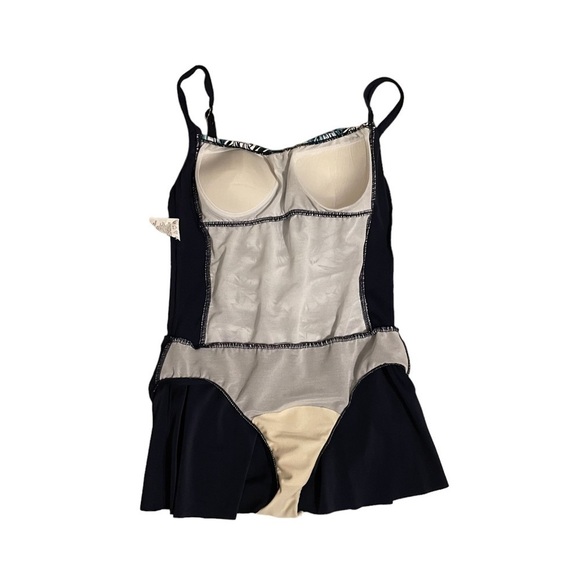 A & H Sportswear Co. Women’s One Piece Ruched Front Swimsuit Swim Dress Size 12 - Picture 9 of 10